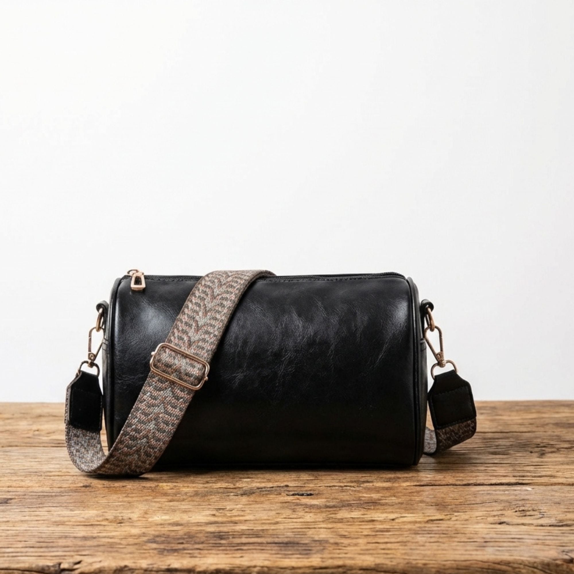 Slávka | Dámska vintage crossbody kabelka s tkaným popruhom