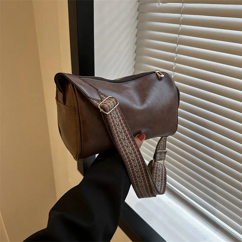 Slávka | Dámska vintage crossbody kabelka s tkaným popruhom