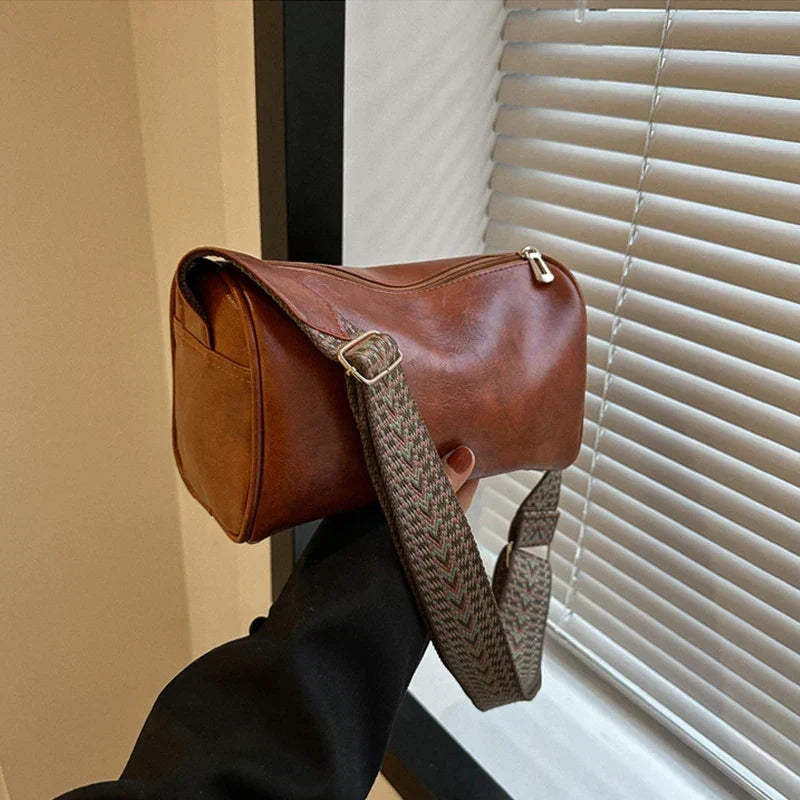 Slávka | Dámska vintage crossbody kabelka s tkaným popruhom
