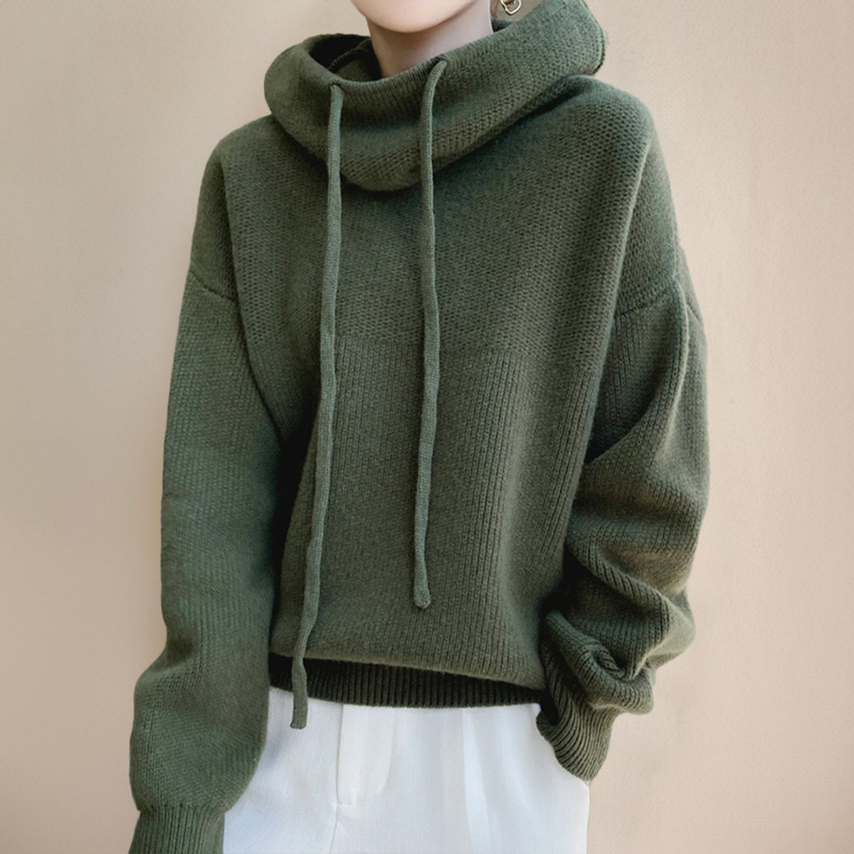 Laura | Dámsky oversized pletený sveter s kapucňou