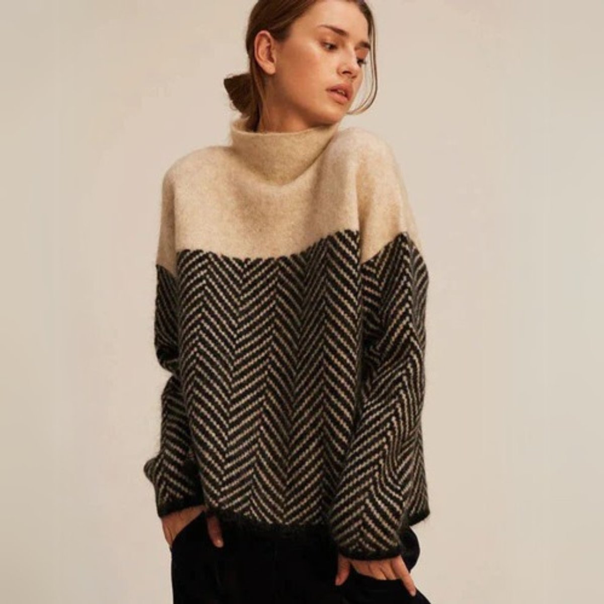 Irena | Dámsky oversized rolák s rybinovým vzorom